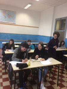 Gli studenti australiani frequentano un corso di italiano presso la nostra scuola